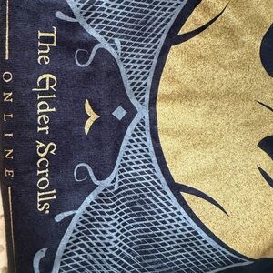 The Elder Scrolls Online T-Shirt Men's XL Black Gold Dragon Logo Loot Crate NWOT